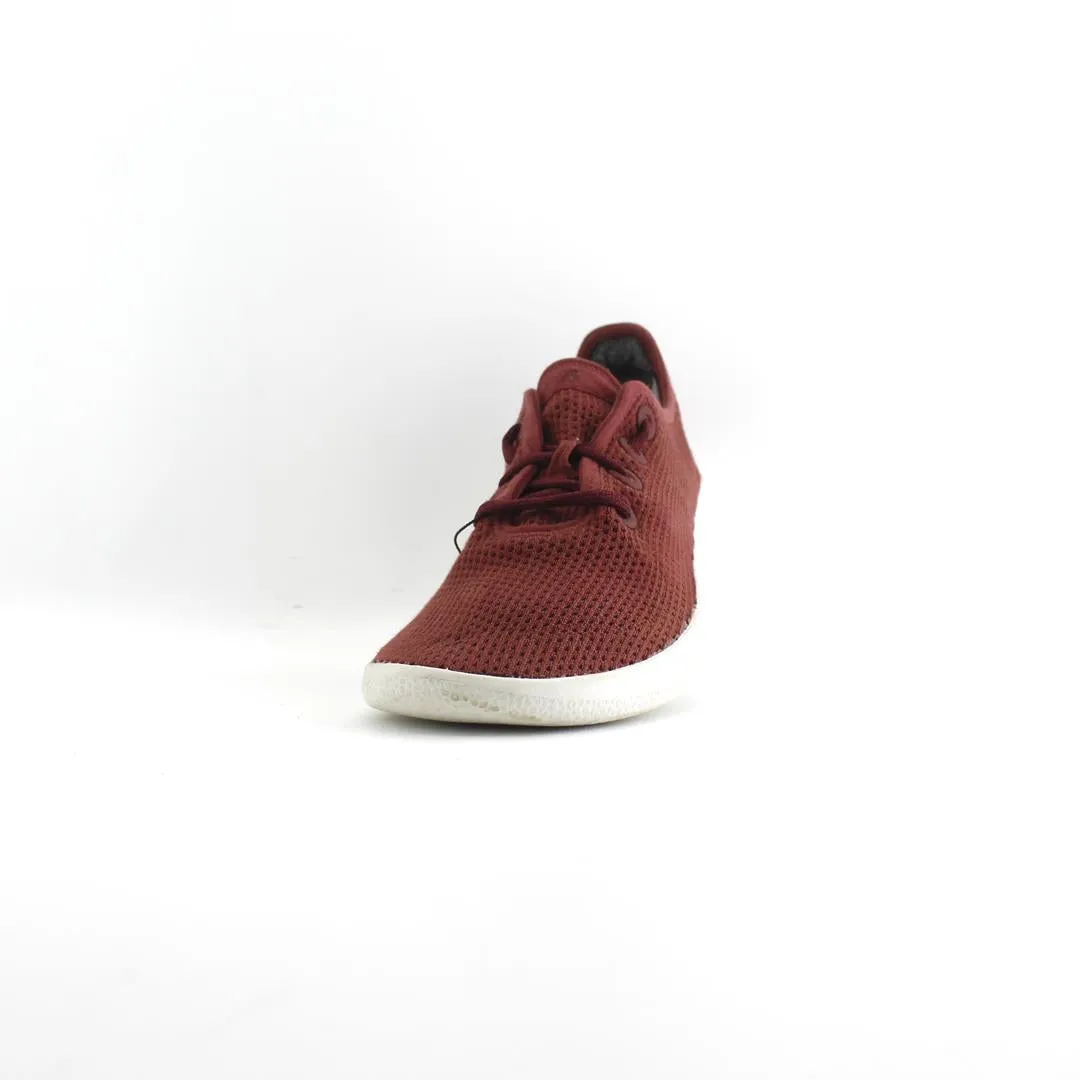 ALLBIRDS  TREE