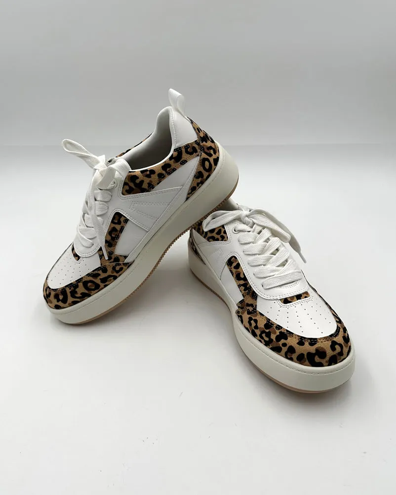 Dice in White/Jaguar by Mia