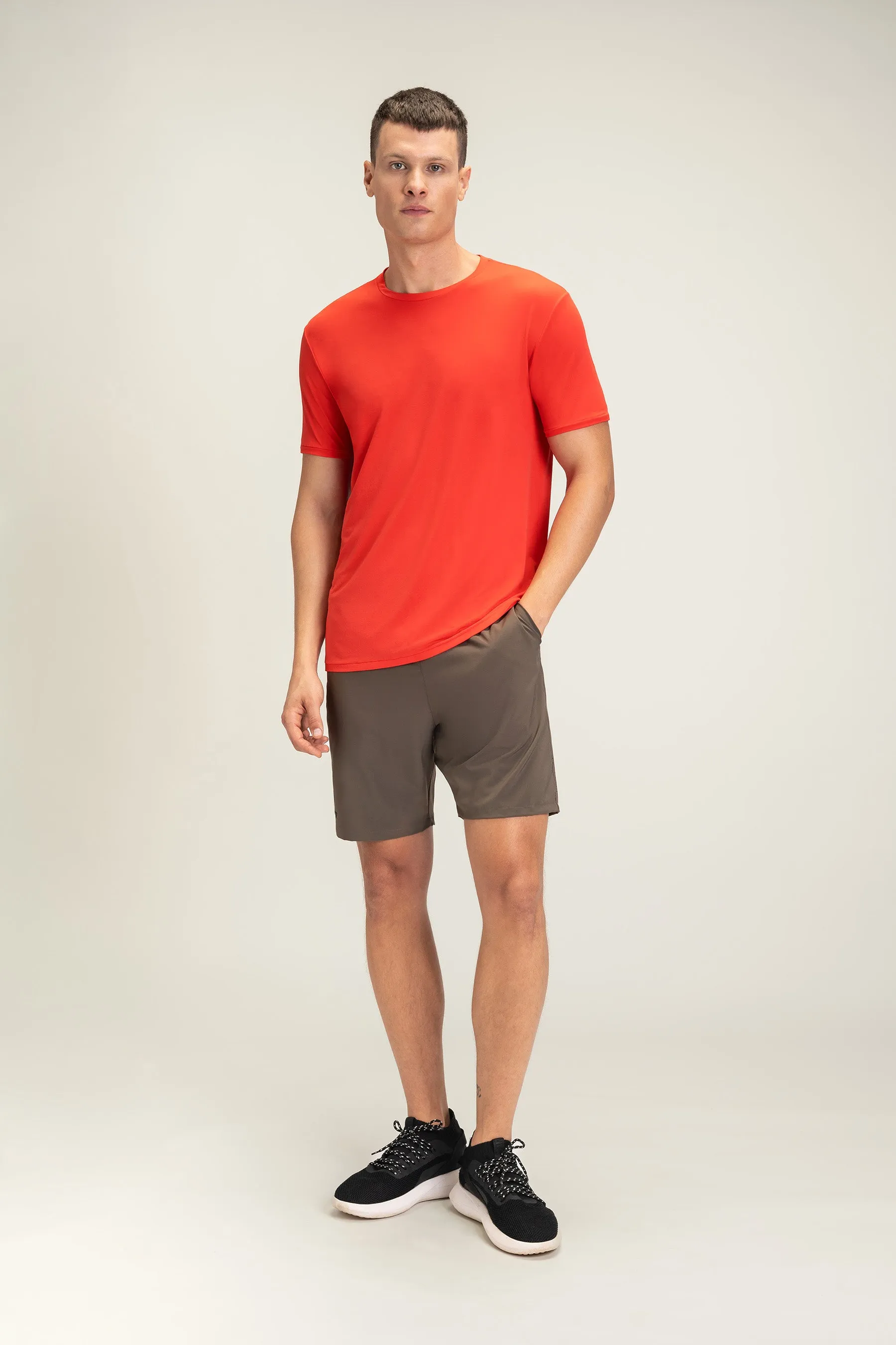 Move Fast Men's Shorts 8"